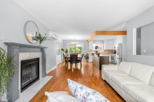 9242 209A Crescent, Langley, BC 