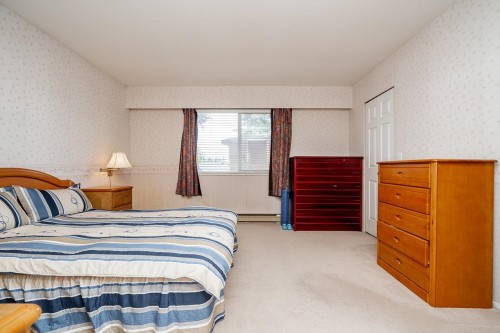 10764 Fraserglen Drive, Surrey, BC - Indoor Photo Showing Bedroom