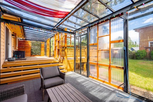 10764 Fraserglen Drive, Surrey, BC - 