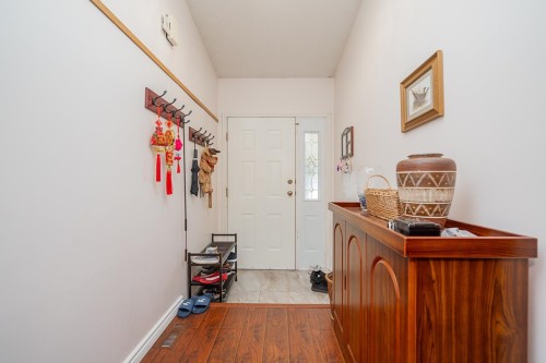 10764 Fraserglen Drive, Surrey, BC - Indoor Photo Showing Other Room