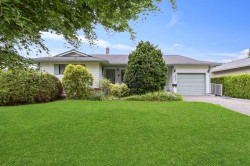 1827 142nd Street Surrey, BC V4A 6V3