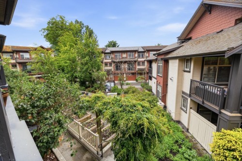 56-19478 65 Avenue, Surrey, BC 