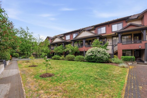 56-19478 65 Avenue, Surrey, BC 