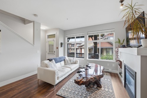 56-19478 65 Avenue, Surrey, BC 