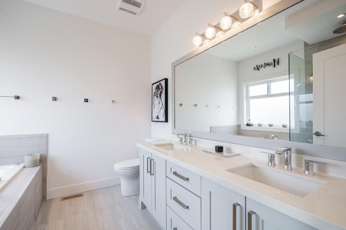 17456 2A Avenue, Surrey, BC 