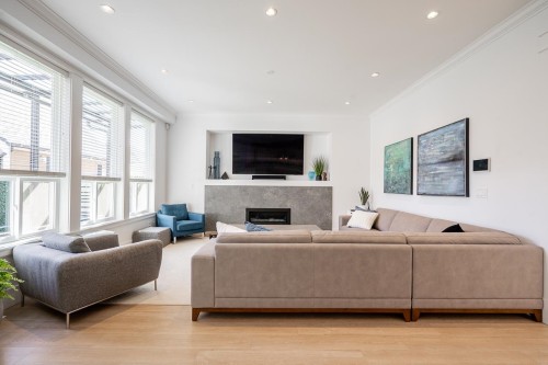 17456 2A Avenue, Surrey, BC 