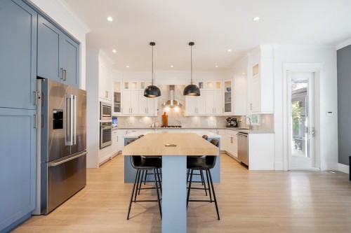 17456 2A Avenue, Surrey, BC 