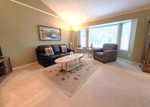 3-8567 164 Street, Surrey, BC 