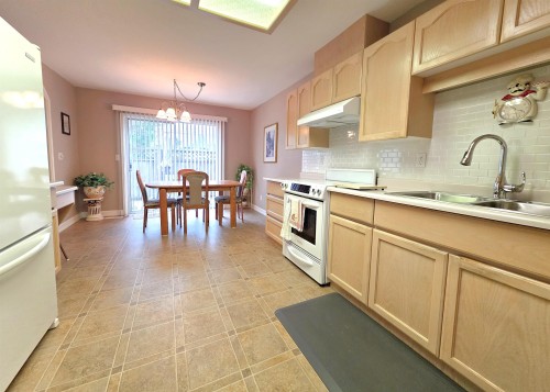 3-8567 164 Street, Surrey, BC 