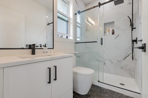 12280 70A Avenue, Surrey, BC 