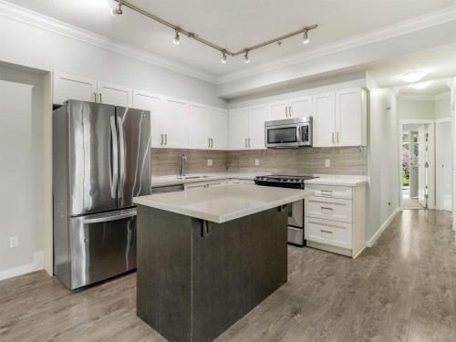 106-6655 192 Street, Surrey, BC 