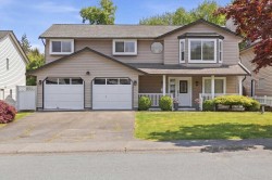 8912 213 Street Langley, BC V1M 1Z3