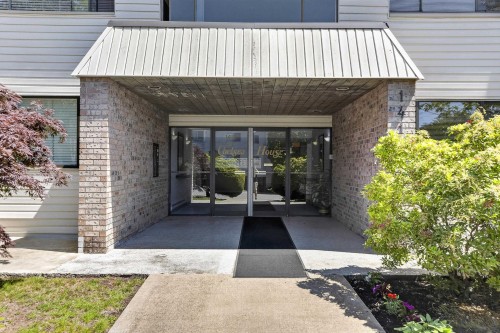 203-1410 Blackwood Street  White Rock, BC V4B 3V4