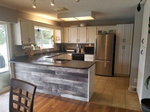 13706 North Bluff Road, White Rock, BC 