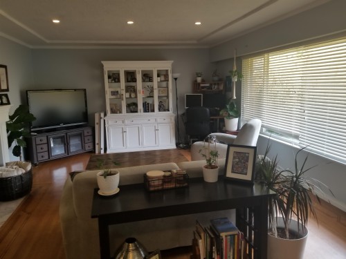 13706 North Bluff Road, White Rock, BC 