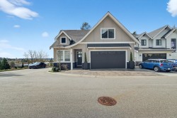48-4295 Old Clayburn Road Abbotsford, BC V3G 0G4