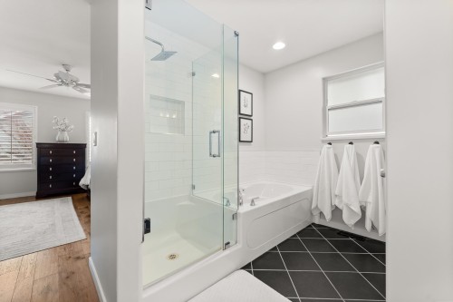 14918 59 Avenue, Surrey, BC 