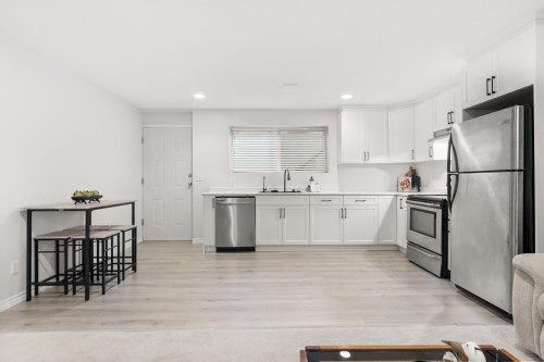 14918 59 Avenue, Surrey, BC 