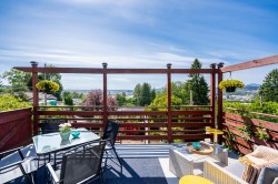 10482 125a Street Surrey, BC V3V 5A3