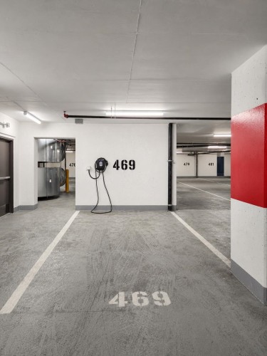 2406-10448 University Drive, Surrey, BC 