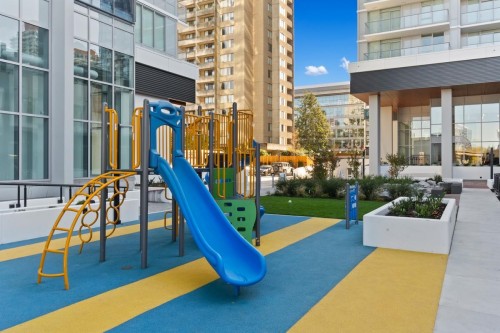 2406-10448 University Drive, Surrey, BC 