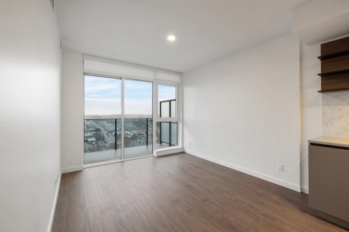 2406-10448 University Drive, Surrey, BC 