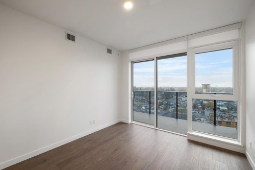 2406-10448 University Drive, Surrey, BC 