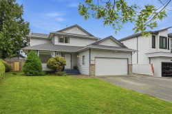 9028 136b Street Surrey, BC V3V 7P1