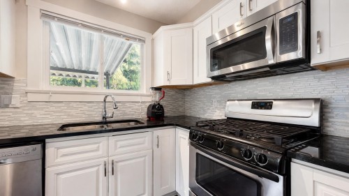 7585 Bluejay Crescent, Mission, BC 