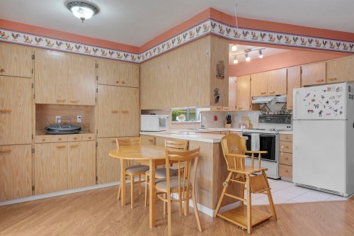 19976 49 Avenue, Langley, BC 