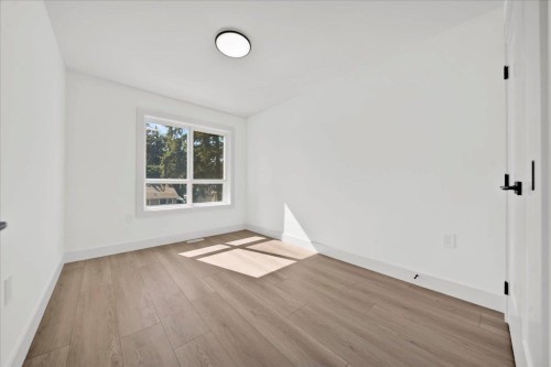 102-10039 128 Street, Surrey, BC - Indoor Photo Showing Other Room