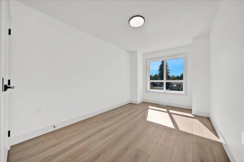 102-10039 128 Street, Surrey, BC - Indoor