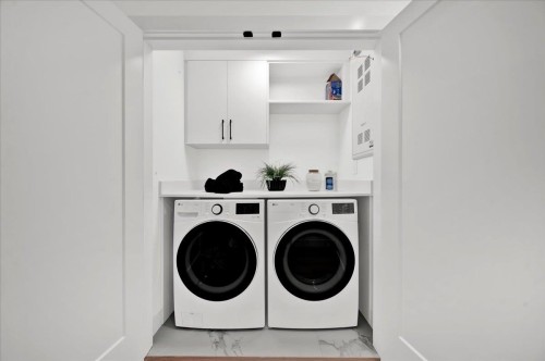 101-10039 128 Street, Surrey, BC - Indoor Photo Showing Laundry Room