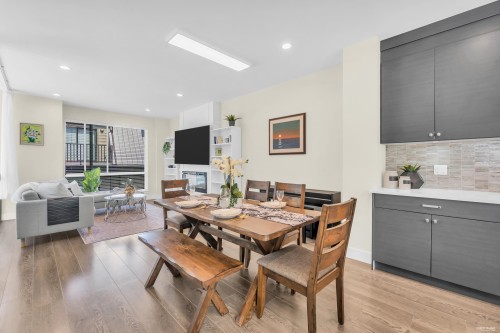 17-15688 28 Avenue, Surrey, BC 
