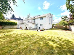 15292 94 Avenue Surrey, BC V3R 1E3