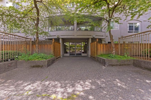 206-7475 138 Street  Surrey, BC V3W 0Y9