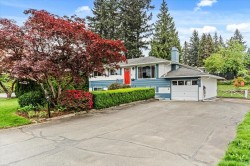 34452 York Avenue Abbotsford, BC V2S 2W9