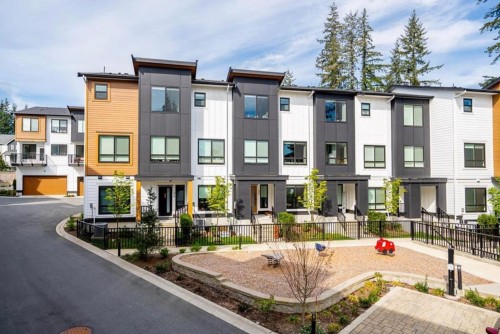10-17538 100 Avenue, Surrey, BC 