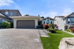 35194 Christina Place Abbotsford, BC V2S 8H1