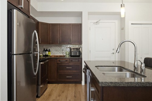 204-33898 Pine Street, Abbotsford, BC 