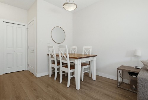 204-33898 Pine Street, Abbotsford, BC 