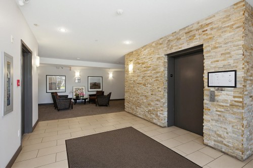 204-33898 Pine Street, Abbotsford, BC 