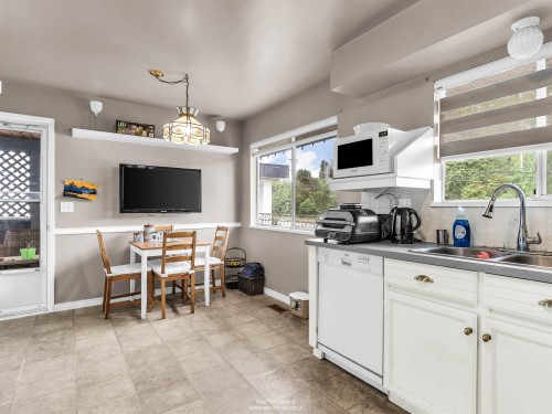 7735 112 Street, Delta, BC 