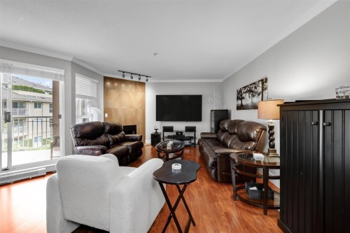 316-13733 74 Avenue  Surrey, BC V3W 1B8