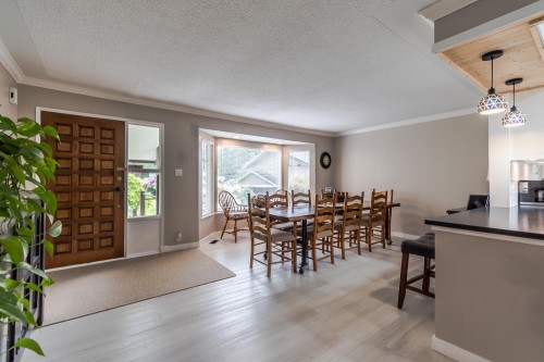 19746 49 Avenue, Langley, BC - Indoor Photo Showing Dining Room