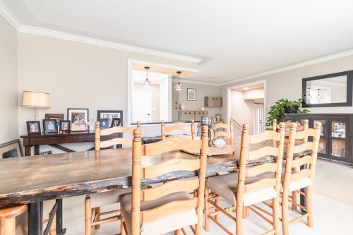 19746 49 Avenue, Langley, BC - Indoor Photo Showing Dining Room