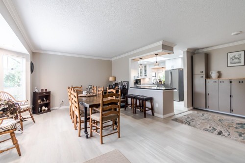 19746 49 Avenue, Langley, BC - Indoor Photo Showing Dining Room