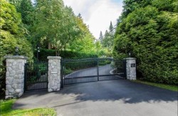 13328 Woodcrest Drive Surrey, BC V4P 1W5