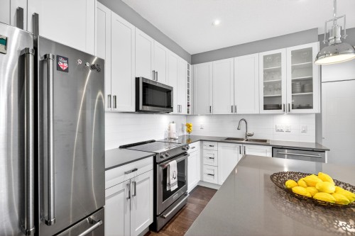 406-16380 64 Avenue, Surrey, BC 