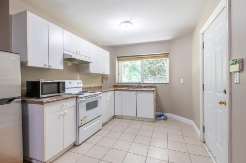 9766 160A Street, Surrey, BC 